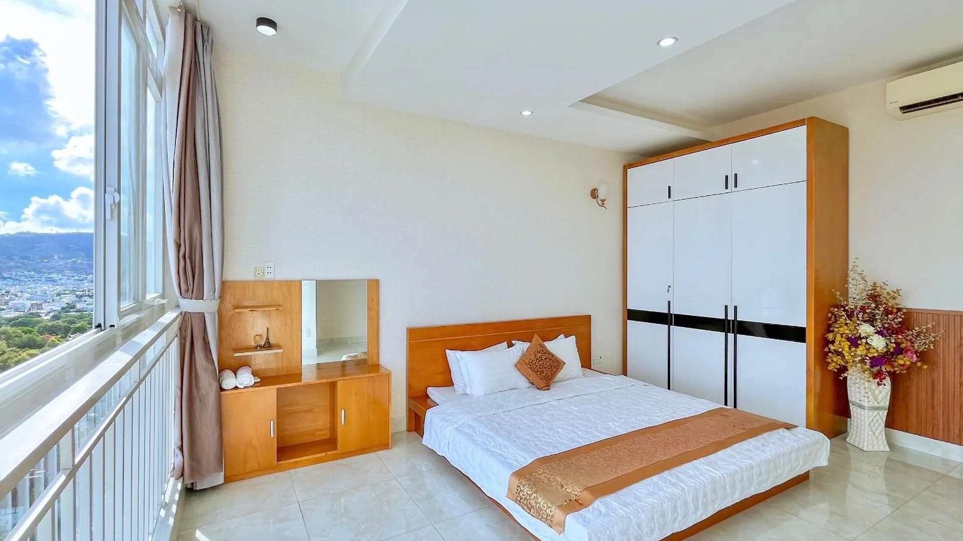 Nice Apartment 160Mv With 3Bedrom Have Balcony In Vung Tau